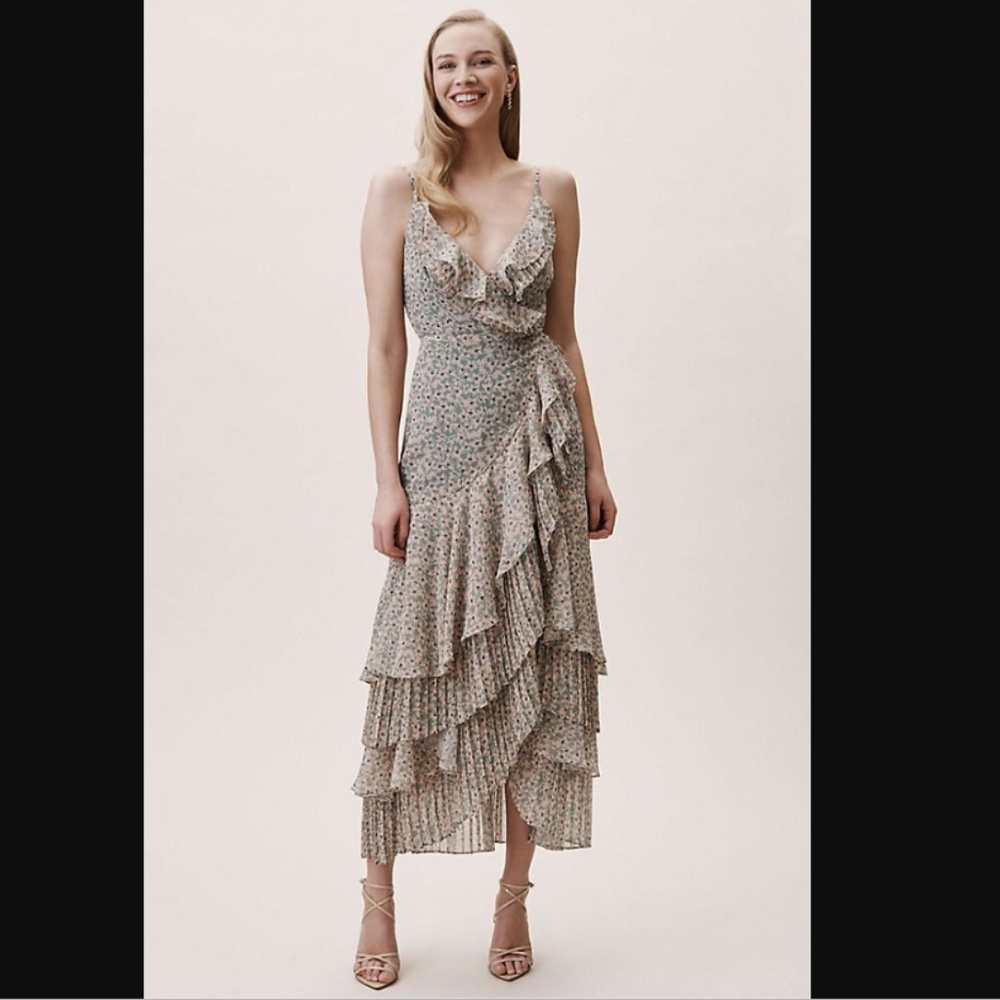 Wrap ruffles midi dress